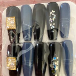 Elegant Black and Blue Press-On Nails with Rhinestones